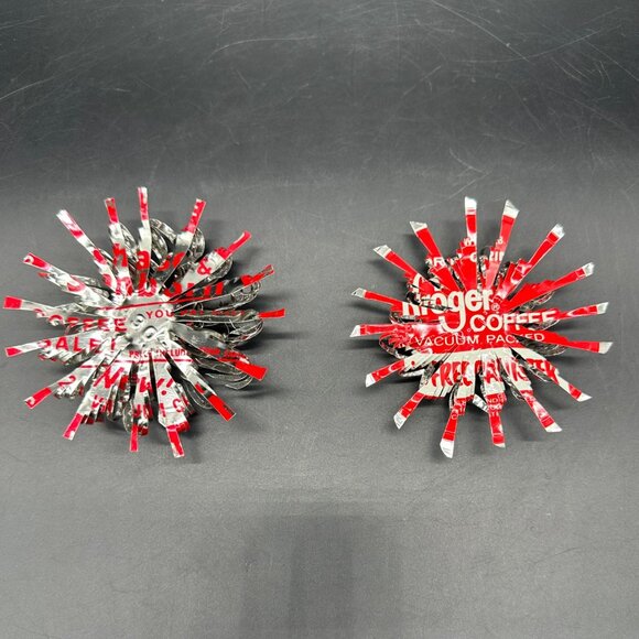 Vintage Atomic Starburst Christmas Ornaments Aluminum Handmade Set Of 2 Red - Picture 3 of 7